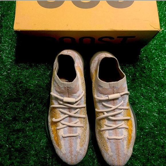 Yeezy 380 pepper non. Reflective - Picture 1 of 2